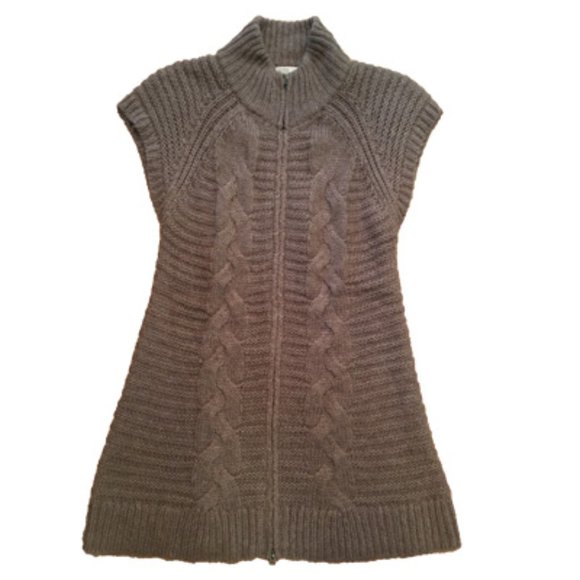 Old Navy Sweaters - Old Navy Cable Knit Zip Up Tunic Sweater Vest or Dress